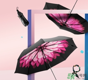 蕉下太陽傘怎么收？蕉下小黑傘太陽傘怎么打開？