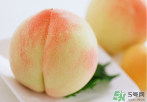 水蜜桃不能和什么一起吃？水蜜桃和什么不能一起吃？
