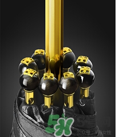 蕉下太陽傘怎么收？蕉下小黑傘太陽傘怎么打開？