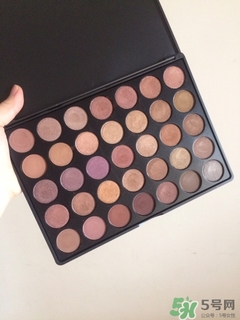 ismine伊姿蔓是什么牌子？伊姿蔓眼影色號試色