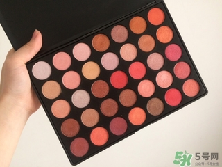 ismine伊姿蔓是什么牌子？伊姿蔓眼影色號試色