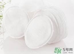 化妝棉卸妝要打濕嗎？卸妝棉卸妝要不要打濕》