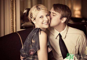 2017親吻情人節(jié)送什么？親吻情人節(jié)是什么時(shí)候？