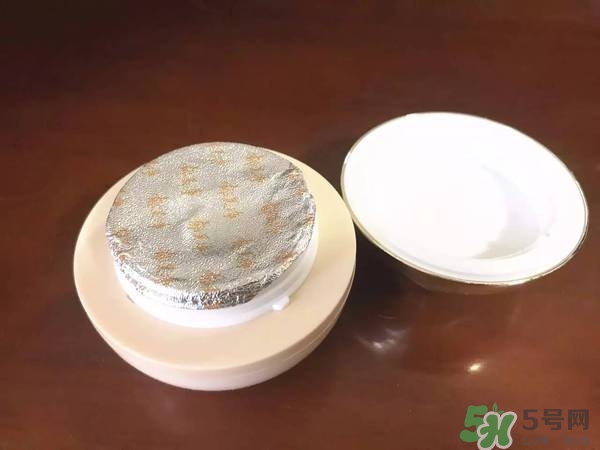 郁美凈粉底霜怎么樣？郁美凈粉底霜色號(hào)試色