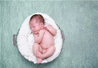 哄寶寶睡覺可以搖晃嗎？哄寶寶睡覺搖晃有害嗎？