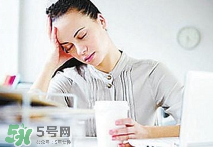 吹空調(diào)為什么會口渴？吹空調(diào)為什么會咳嗽