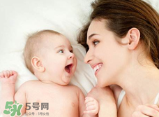 哄寶寶睡覺可以搖晃嗎？哄寶寶睡覺搖晃有害嗎？