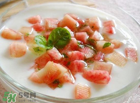 水蜜桃可以和酸奶一起吃嗎？水蜜桃酸奶的做法