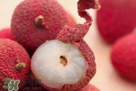 吃泡藥水的荔枝會(huì)得病？吃藥水的荔枝會(huì)得手足口??？