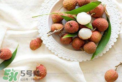 荔枝為什么要用藥水泡？荔枝藥水浸泡是否安全？