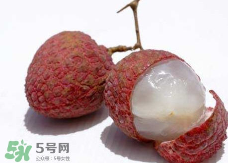 吃泡藥水的荔枝會(huì)得??？吃藥水的荔枝會(huì)得手足口??？