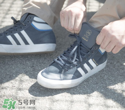 adidas matchcourt high rx2新款滑板鞋什么時候發(fā)售？
