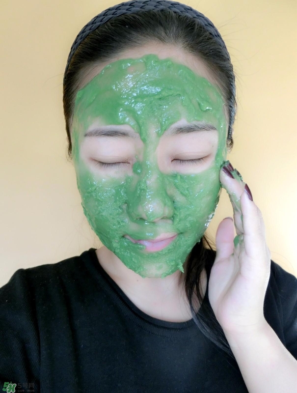 香蒲麗綠色面膜怎么用？香蒲麗綠色水光面膜使用方法