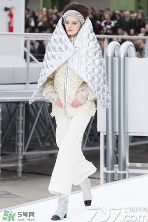 香奈兒2017秋冬彩妝有哪些？香奈兒2017秋冬彩妝多少錢(qián)