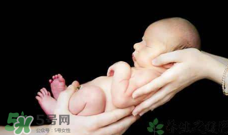 早產(chǎn)兒奶粉吃到什么時候？早產(chǎn)兒奶粉吃多久？