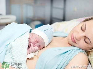 早產(chǎn)兒的發(fā)育和正常嬰兒一樣嗎？早產(chǎn)兒發(fā)育會(huì)遲緩嗎？