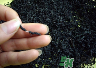 杜仲茶是熱性的嗎？杜仲茶和杜仲是一樣?xùn)|西嗎