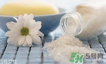 食鹽中的亞鐵氰化鉀是什么東西？亞鐵氰化鉀對身體有害嗎