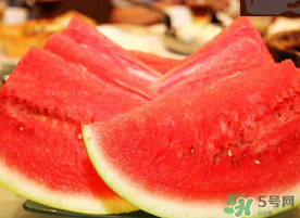 黑美人西瓜多少錢一斤？黑美人西瓜怎么挑？