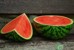 西瓜籽卡在喉嚨怎么辦？西瓜籽卡在氣管怎么辦？