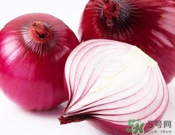 紅皮洋蔥怎么做好吃？紅洋蔥和紫洋蔥的區(qū)別是什么
