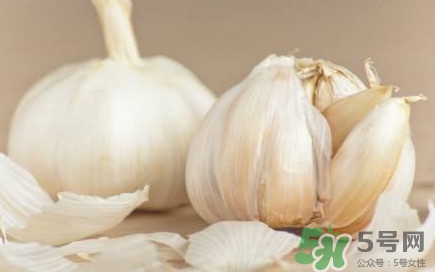 大蒜祛斑怎么用？大蒜祛斑的方法