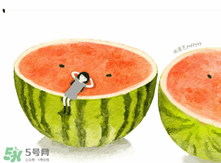 催熟的西瓜能吃嗎？催熟的西瓜吃了會(huì)怎樣？