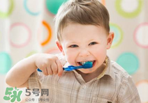 寶寶長牙會拉肚子嗎？寶寶長牙會發(fā)燒嗎？