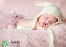 寶寶睡覺打鼾怎么回事？寶寶睡覺打鼾正常嗎？