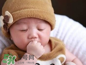 寶寶睡覺突然大哭是什么原因？寶寶睡覺大哭正常嗎？