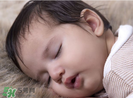 寶寶枕頭怎么選？寶寶枕頭什么樣的最好？