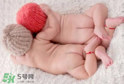 嬰兒床上用品有哪些？嬰兒床上用品需要準備什么？