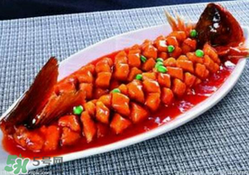 松鼠魚怎么改刀？松鼠魚的改刀過程圖