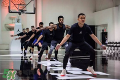 nike react怎么樣？nike react上腳什么感覺？