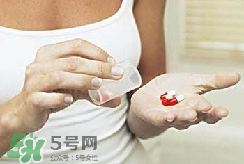 感冒藥飯前吃還是飯后吃？吃感冒藥會推遲月經(jīng)嗎？