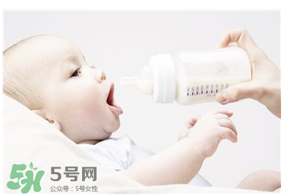 嬰幼兒奶粉為什么會(huì)有腥味 奶粉有腥味是正常的嗎？