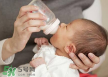 外國(guó)奶粉一定適合中國(guó)寶寶嗎 外國(guó)奶粉比國(guó)產(chǎn)奶粉更好嗎？