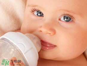 外國(guó)奶粉一定適合中國(guó)寶寶嗎 外國(guó)奶粉比國(guó)產(chǎn)奶粉更好嗎？