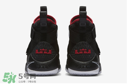 nike lebron soldier 11 bred多少錢？耐克士兵11黑紅配色專柜價格