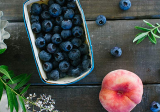 藍(lán)莓和桃子能一起吃嗎？藍(lán)莓和桃子能一塊吃嗎？