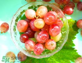 紅提什么時候成熟？紅提什么時候上市？