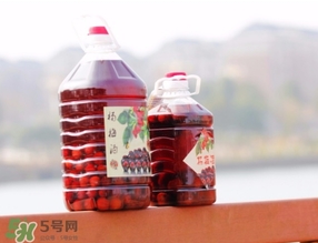 楊梅酒一次喝多少？楊梅酒喝多了會(huì)怎樣？