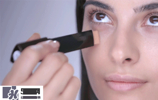 nars粉底棒粉條怎么用？nars粉底棒粉條色號(hào)試色