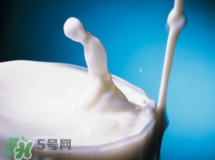 脫脂牛奶熱量高嗎？脫脂牛奶會發(fā)胖嗎