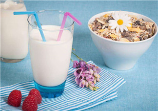 脫脂奶粉哪個(gè)牌子好？脫脂奶粉什么品牌的好？