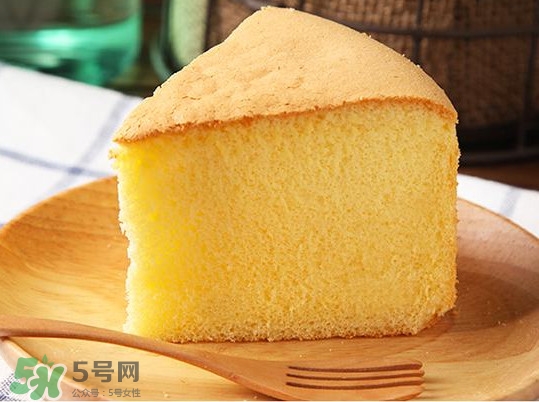 戚風(fēng)蛋糕用什么面粉？戚風(fēng)蛋糕用什么油最好