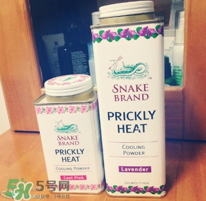 蛇牌爽身粉哪個(gè)味道好？蛇牌爽身粉有幾種味道？