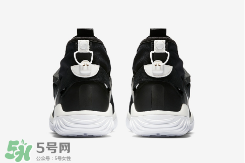 nikelab acg 07 kmtr機(jī)能運(yùn)動(dòng)鞋黑白配色什么時(shí)候發(fā)售？