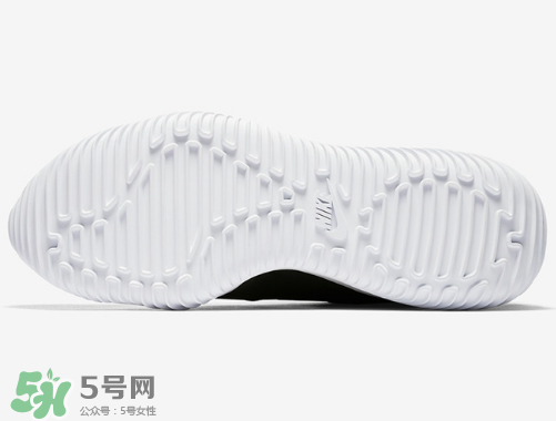 nikelab acg 07 kmtr機(jī)能運(yùn)動鞋黑白配色多少錢？