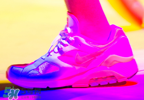 cdg與nike air max 180聯(lián)名氣墊運(yùn)動(dòng)鞋什么時(shí)候發(fā)售？